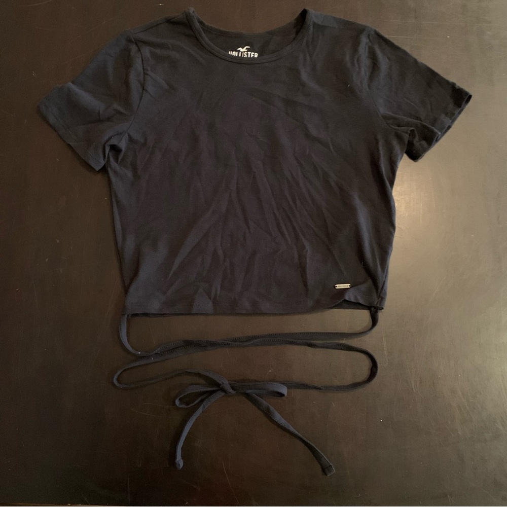 Black medium baby tee